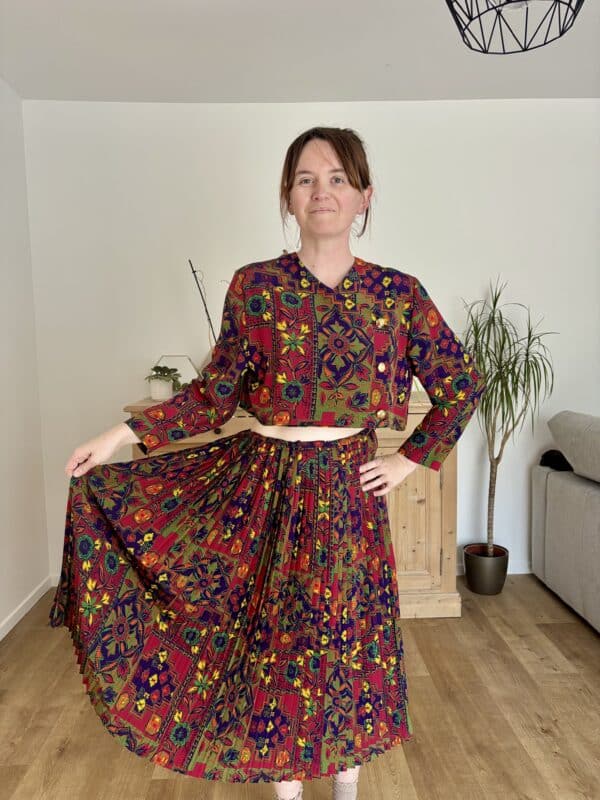 Ensemble vintage , transformé, jupe plissée 2