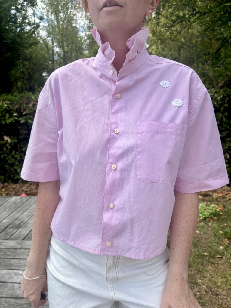 Chemise upcyclée, col victorien.